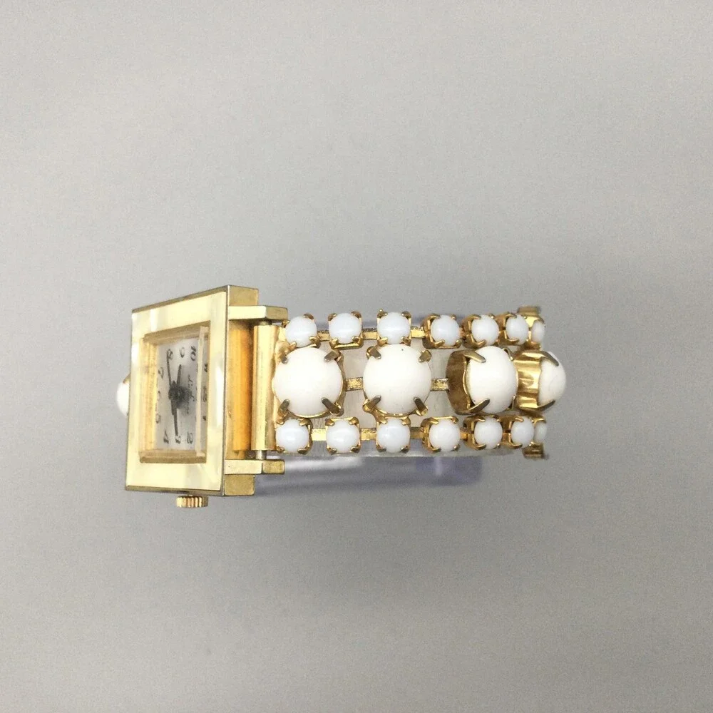 Vintage Lausanne Womens Watch 26mm Gold Tone MOP Dial Cabochon Manual Wind